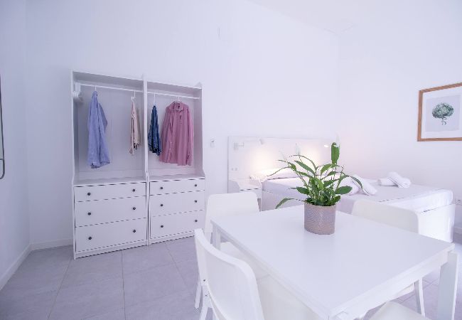 Estudio en Valencia - Viveros 1 by Concept Flats Estudio en Valencia - Viveros 1 by Concept Flats