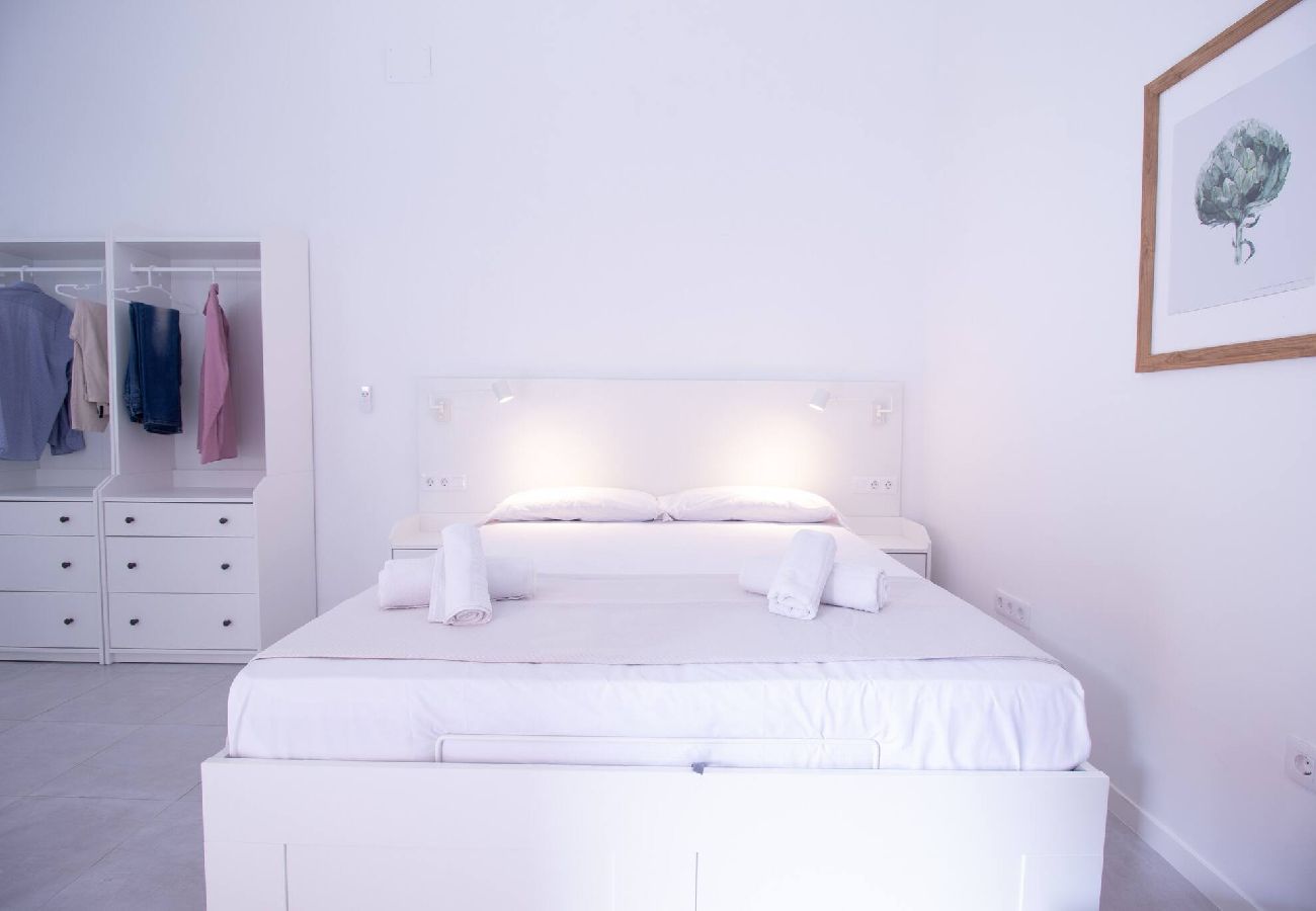 Estudio en Valencia - Viveros 1 by Concept Flats Estudio en Valencia - Viveros 1 by Concept Flats