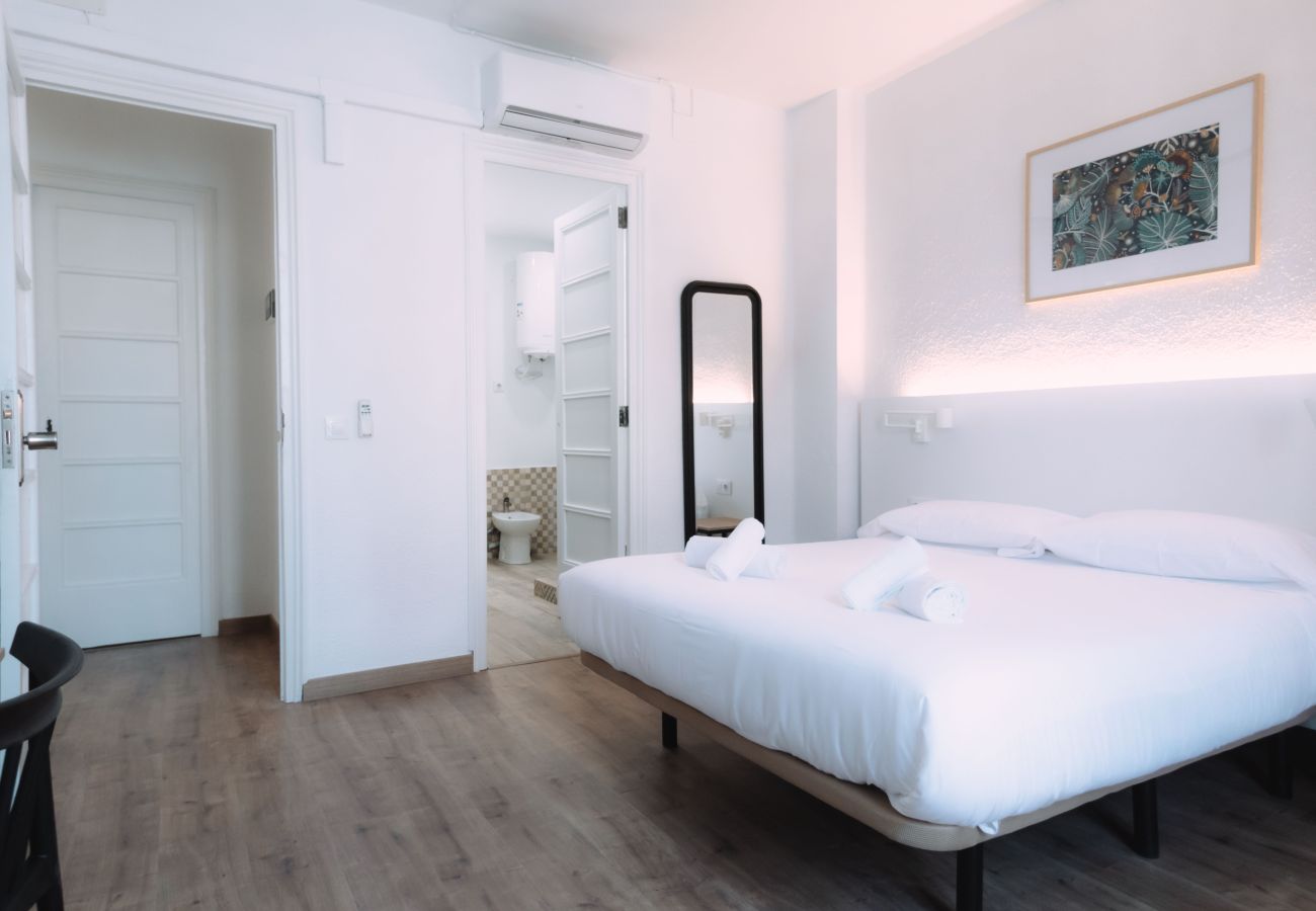 Alquiler por habitaciones en Valencia - Habitación doble superior con baño privado Alquiler por habitaciones en Valencia - Habitación doble superior con baño privado