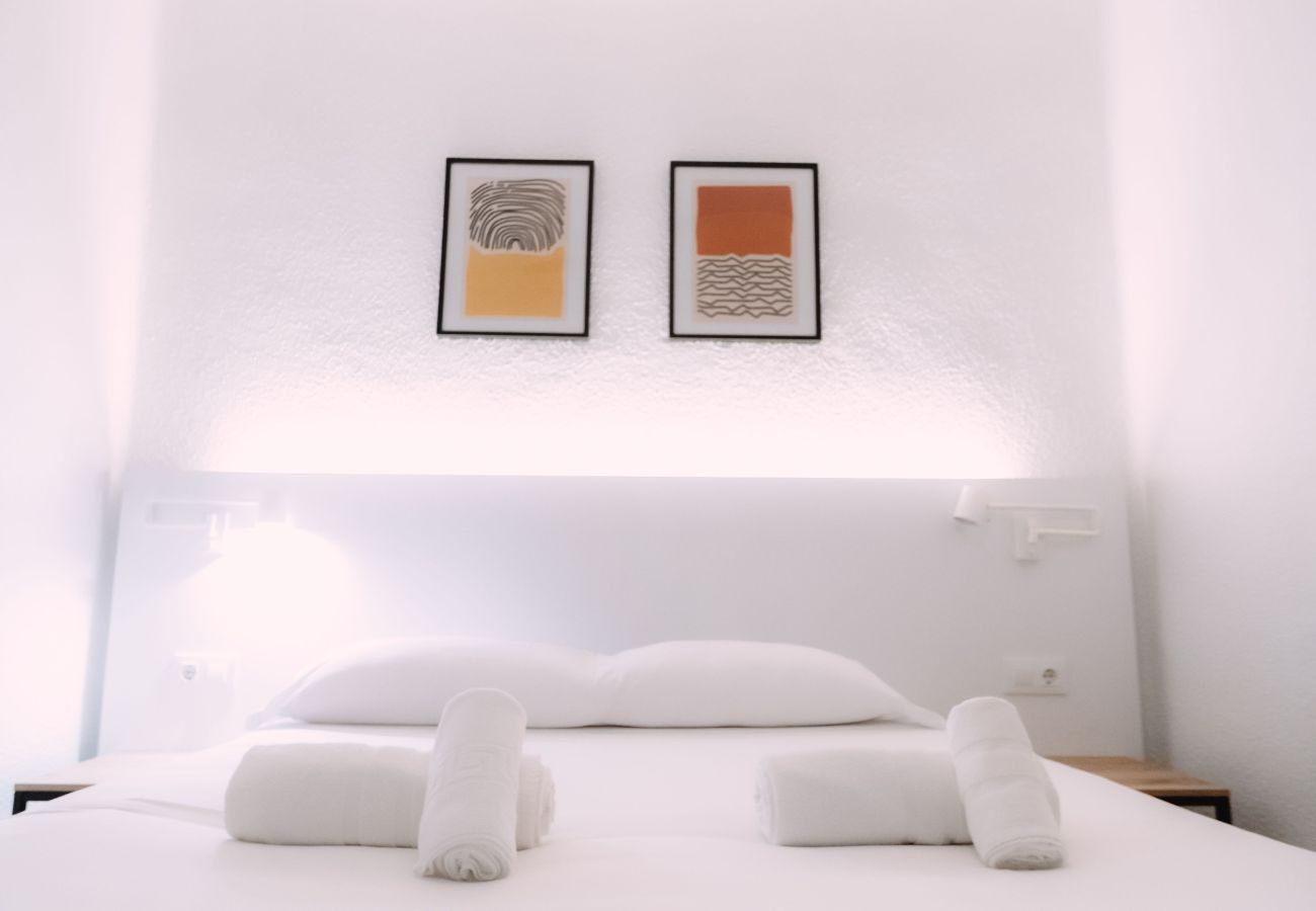 Alquiler por habitaciones en Valencia - Habitación doble con baño compartido Alquiler por habitaciones en Valencia - Habitación doble con baño compartido