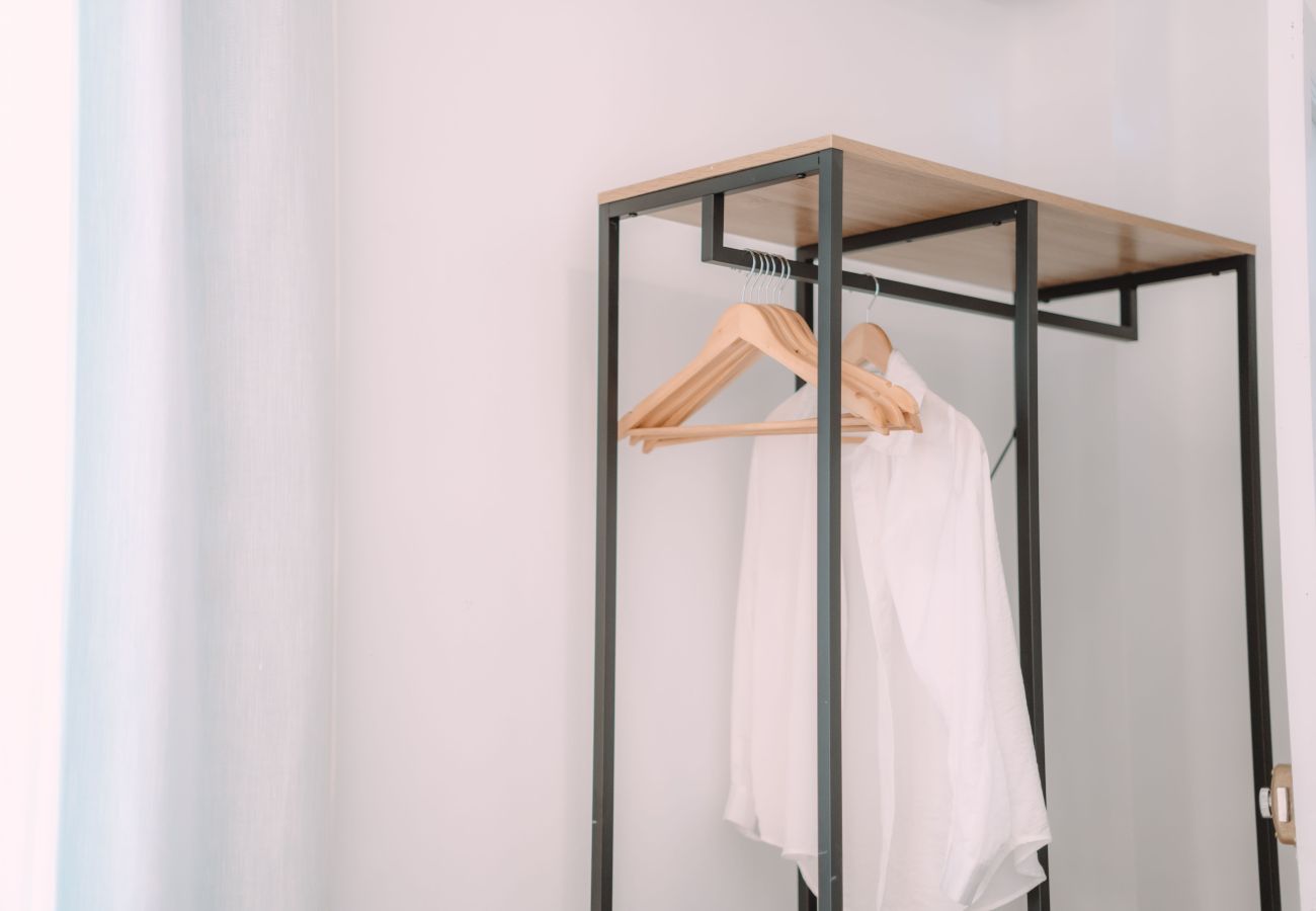 Alquiler por habitaciones en Valencia - Habitación doble con litera y baño compartido Alquiler por habitaciones en Valencia - Habitación doble con litera y baño compartido