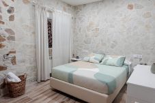 Alquiler por habitaciones en El Cuervo - Habitación doble con cama matrimonial