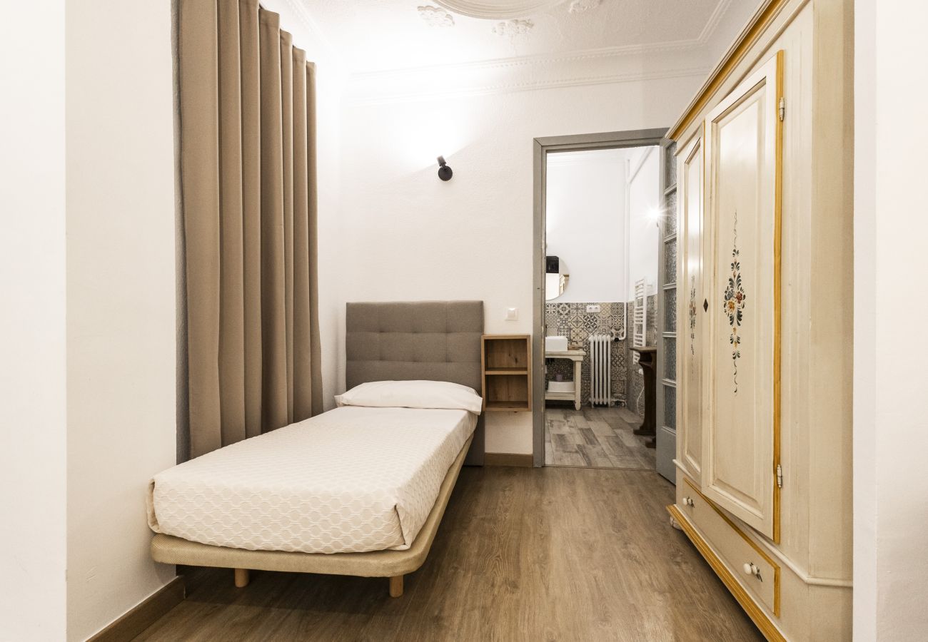 Apartment in Valencia / València - Chianti by Concept Flats Apartment in Valencia / València - Chianti by Concept Flats