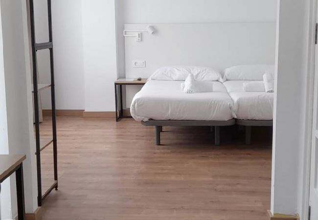 Rent by room in Valencia - Superior double room with private bathroom Rent by room in Valencia - Superior double room with private bathroom