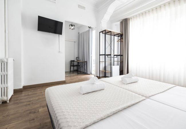 Rent by room in Valencia - Superior double room with private bathroom Rent by room in Valencia - Superior double room with private bathroom