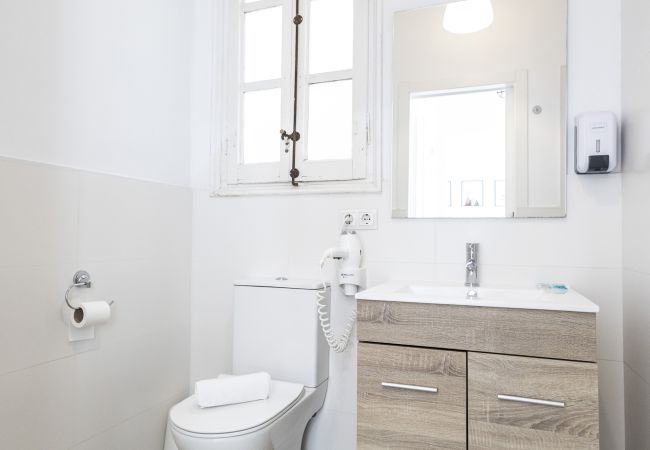Rent by room in Valencia - Superior double room with private bathroom Rent by room in Valencia - Superior double room with private bathroom
