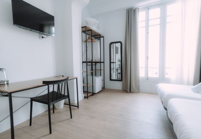 Rent by room in Valencia - Double room with shared bathroom Rent by room in Valencia - Double room with shared bathroom