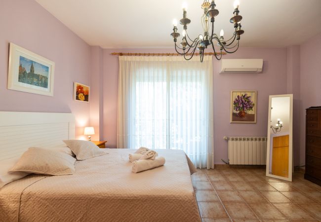 House in Navajas - Casa Potelos by Concept Flats House in Navajas - Casa Potelos by Concept Flats