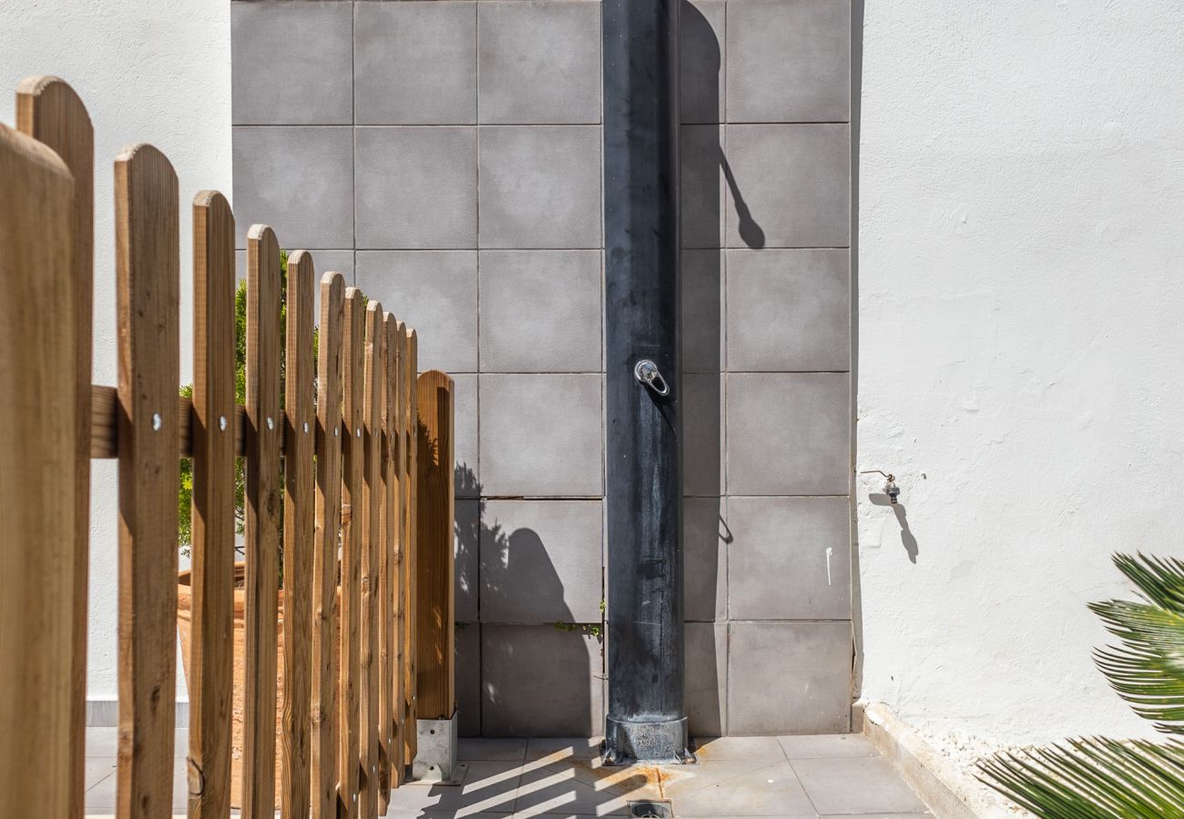 House in Navajas - Casa Potelos by Concept Flats House in Navajas - Casa Potelos by Concept Flats