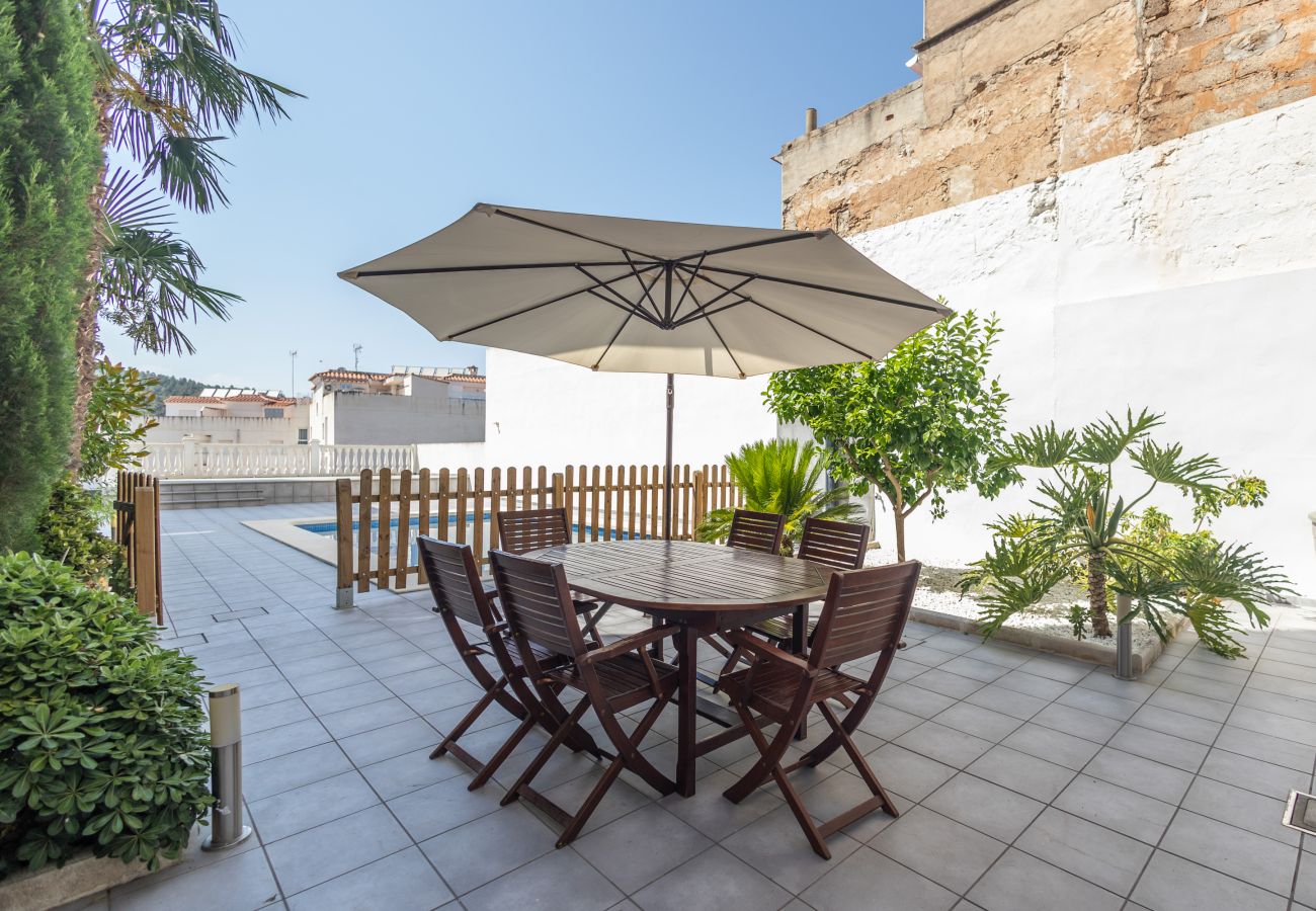 House in Navajas - Casa Potelos by Concept Flats House in Navajas - Casa Potelos by Concept Flats