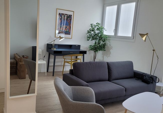 Studio in Valencia / València - Recaredo Suite B2 by Concept Flats