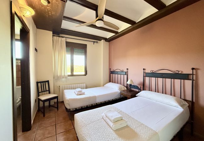 Rent by room in Venta del Moro - Hoces del Cabriel Rural Accommodation – 2 beds