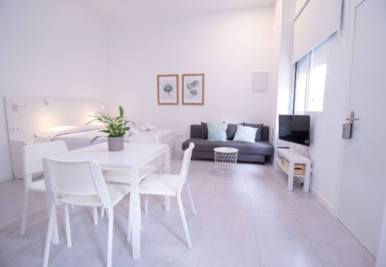 Studio a Valencia / València - Viveros 1 by Concept Flats