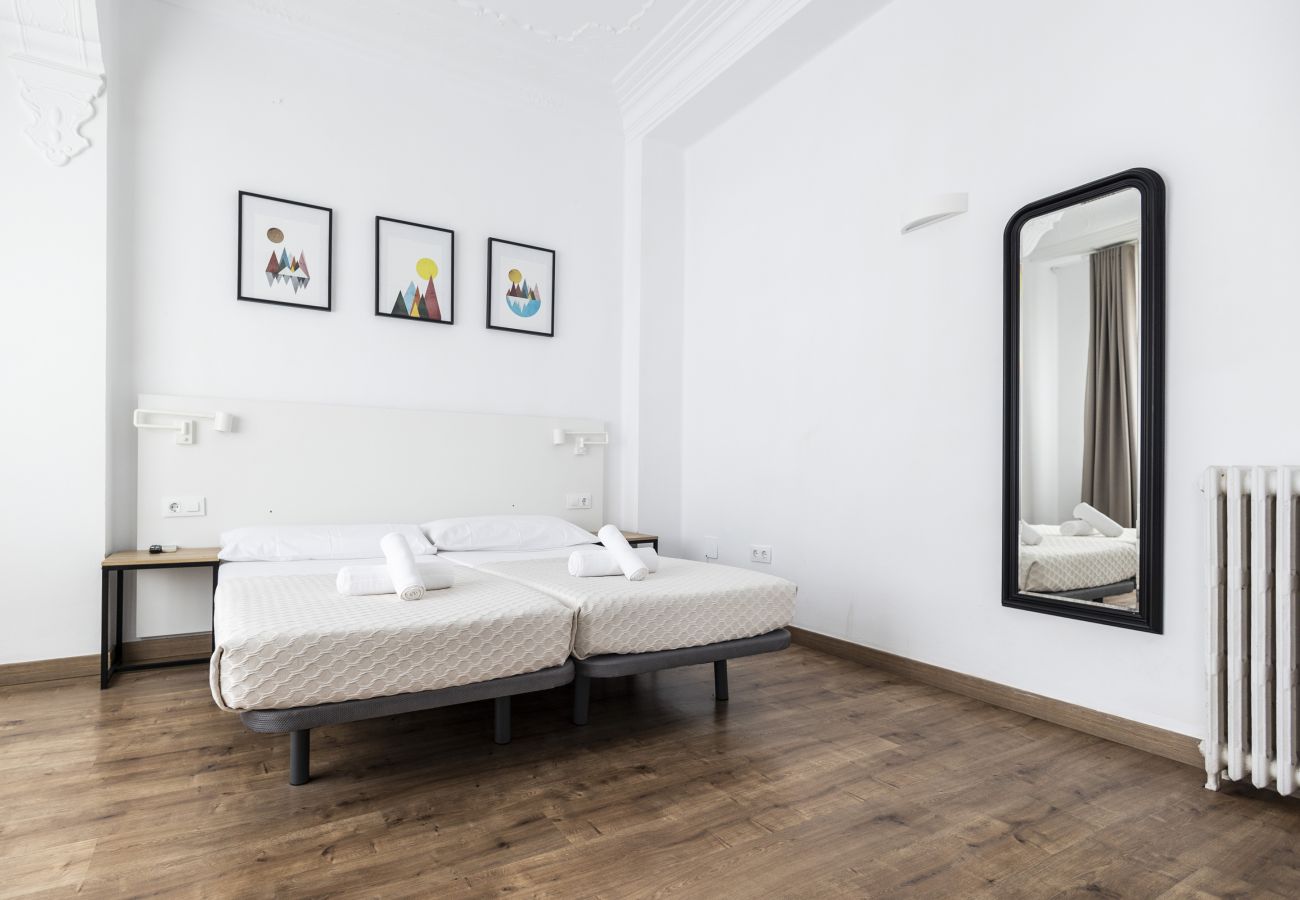 Affitto per camere a Valencia / València - Camera doppia superior con bagno privato