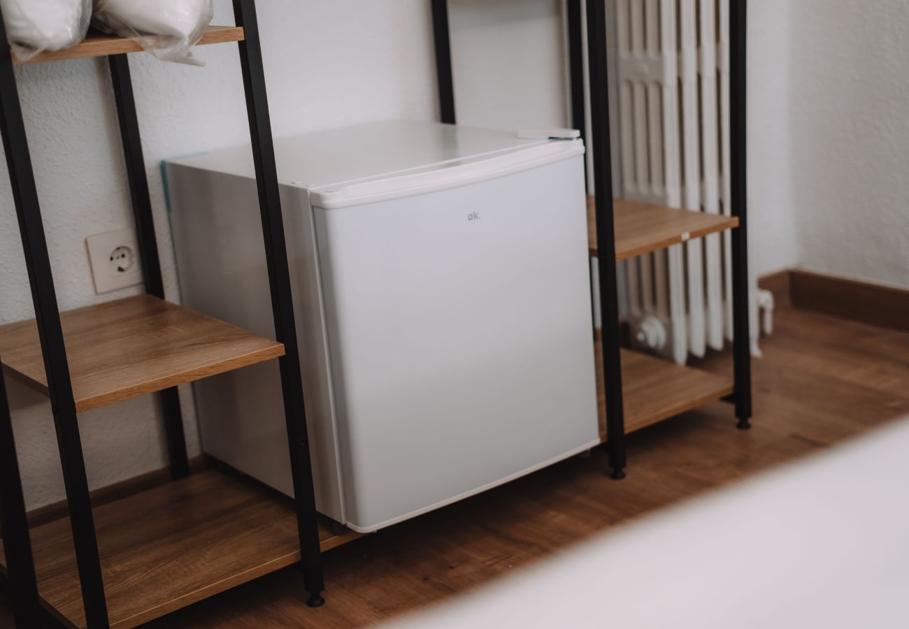 Affitto per camere a Valencia / València - Camera tripla con bagno privato esterno Affitto per camere a Valencia / València - Camera tripla con bagno privato esterno