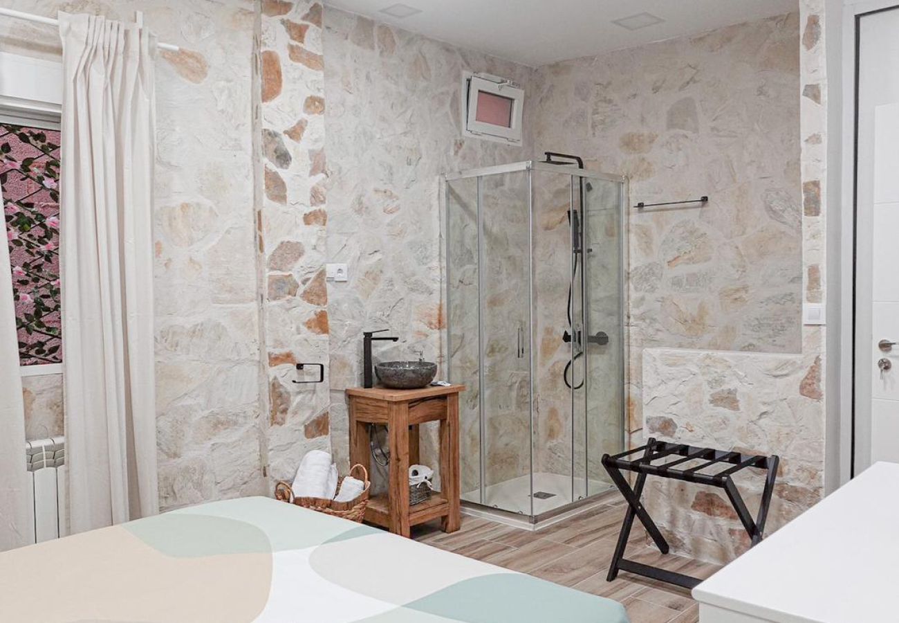 Affitto per camere a El Cuervo - Camera doppia con bagno a vista