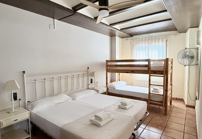 Affitto per camere a Venta del Moro - Alloggio rurale Hoces del Cabriel - 2 letti + letto a castello